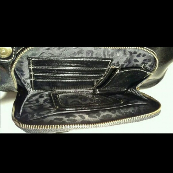 PERLINA NEW YORK REAL PATENT LEATHER HANDBAG - Picture 3 of 10